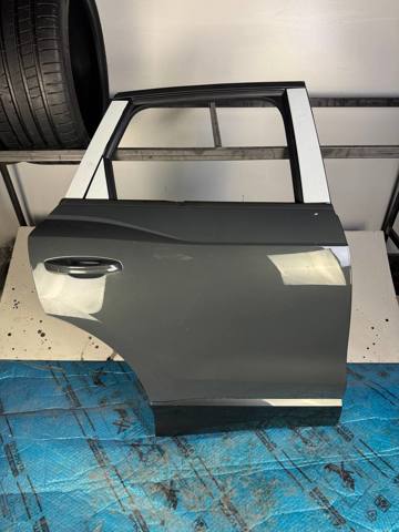 Двері задні, праві Audi Q3