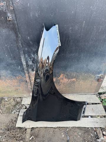 Переднє праве крило A2228800218 MERCEDES