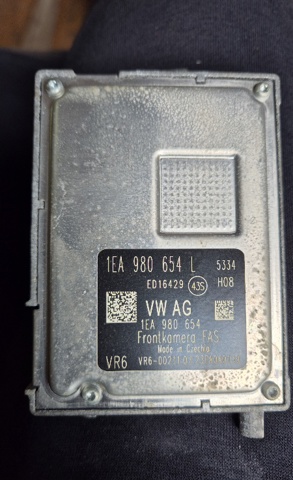 Камера заднього виду 1EA980654F VAG