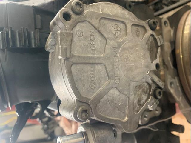 Насос вакуумний 03L145100F VAG