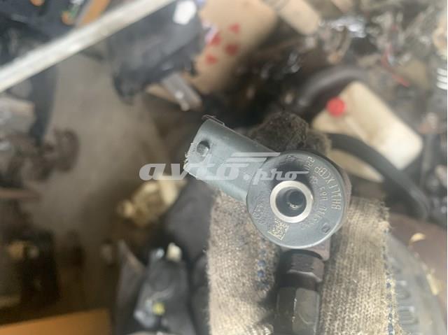 Форсунка дизельна в зборі, розпилювач + тримач 0445110083 BOSCH