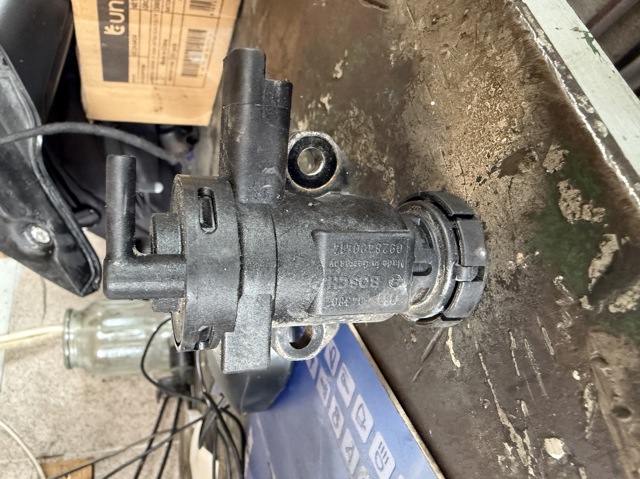 Перетворювач тиску (соленоїд) наддуву / EGR 0928400414 BOSCH