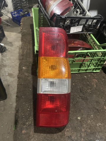 Задні ліхтарі 1205701 FORD
