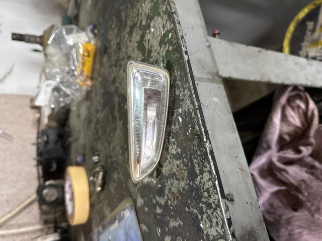 Покажчик повороту крила 13273103 GM