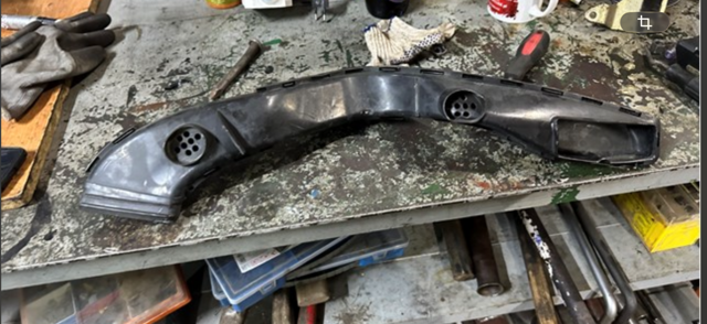 Повітрозабірник повітряного фільтра 1485769 FORD