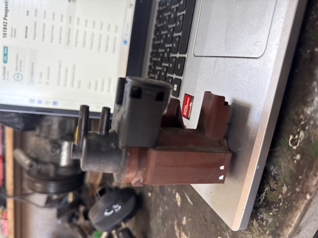 Клапан соленоїд регулювання заслонки EGR 161842 PEUGEOT