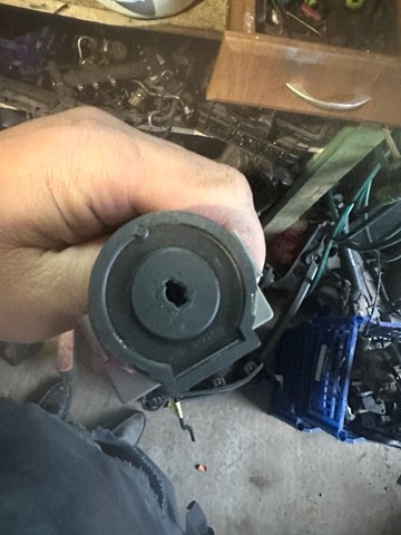 Контактна група замка 1677531 FORD