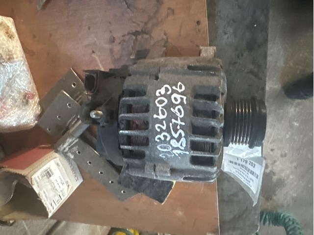 Авто генератор 1857696 FORD