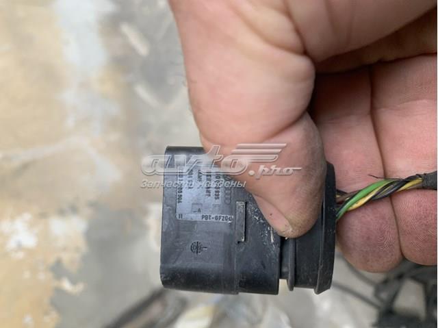 Роз'єм (фішка) датчика зносу гальмівних колодок 1J0973835 VAG