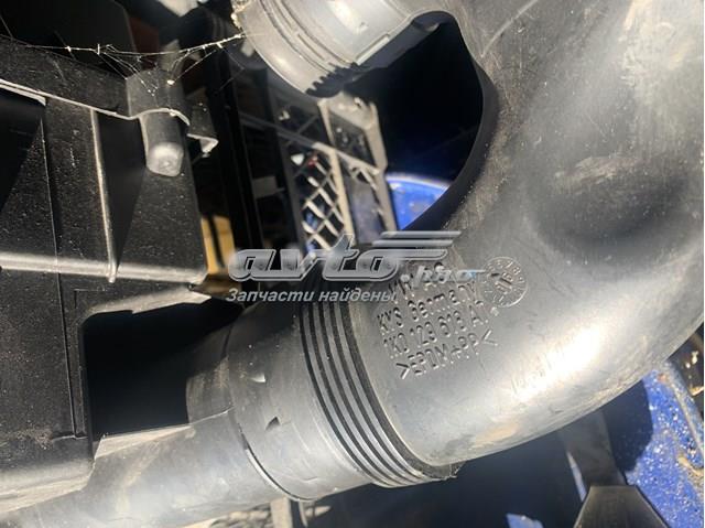 Патрубок повітряний, вхід повітряного фільтра 1K0129618AT VAG