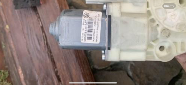 Двигун склопідіймача двері передньої, правої 1K0959704AB VAG