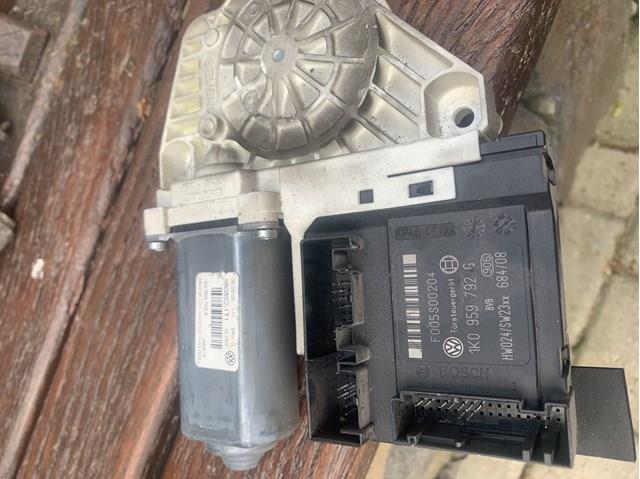 Мотор склопідйомника дверей передніх, правих 1K0959792G VAG