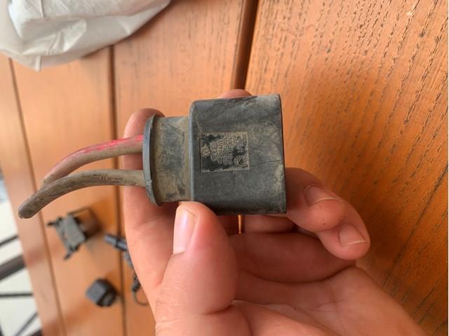 Роз’єм (фішка) універсальний 1K0971955 VAG