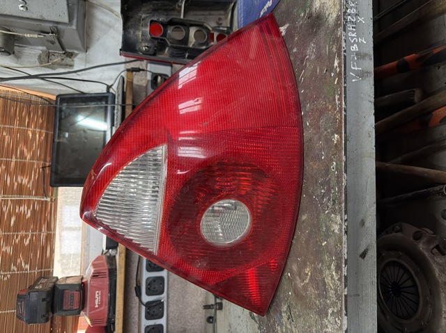 Задній правий стоп 1S7113404A FORD