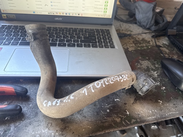 Шланг/патрубок радіатора охолодження, верхній 1T0122073BC VAG