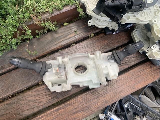 Перемикачі 255670016R RENAULT