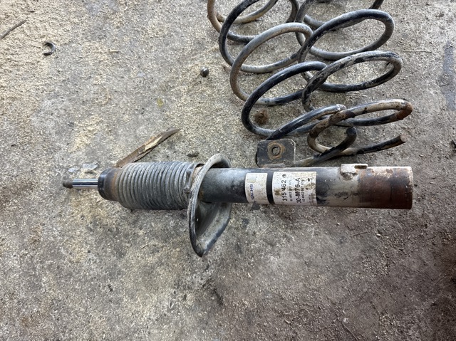 Амортизатор передньої підвіски 315462 SACHS