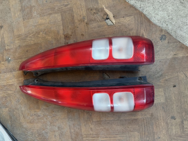 Задні ліхтарі 33501S2HE00 HONDA