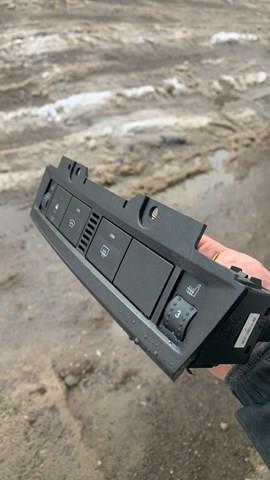 Кнопка включення обігріву заднього скла 3M5T18C621AD FORD