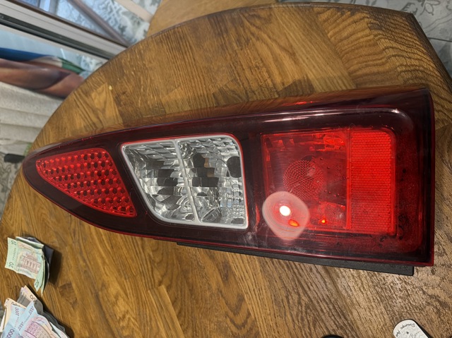 Задні ліхтарі 6351FH PEUGEOT