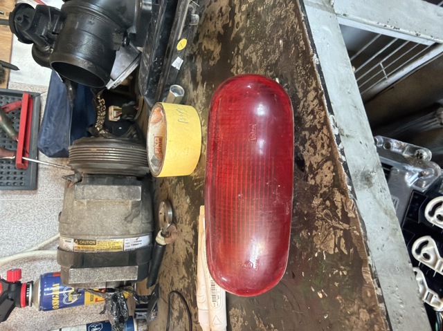 Стоп-сигнал заднього скла 7700308721 RENAULT