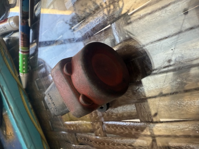 Аварійний вимикач подачі палива 7700414373 RENAULT