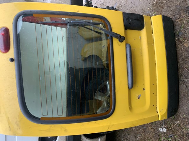 Двері фургона задні, розпашні, ліві 7751468943 RENAULT