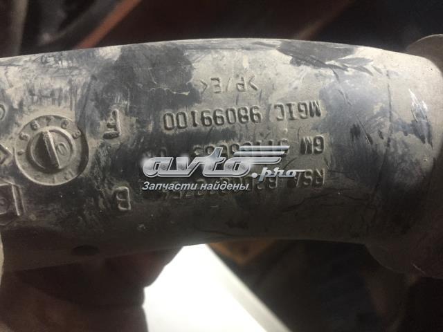 Патрубок повітряний, вхід повітряного фільтра 8200072754 RENAULT