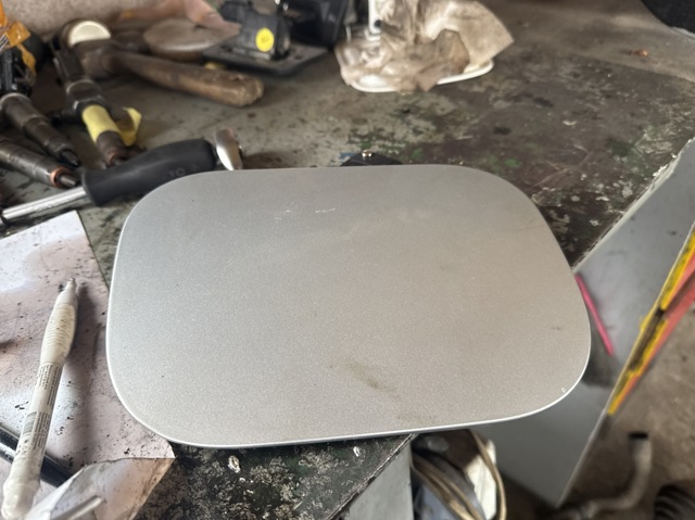 Дверцята бензобака 8200200463 RENAULT