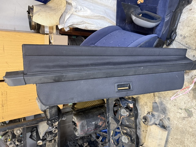 Шторка двері багажного відсіку 8200271177 RENAULT