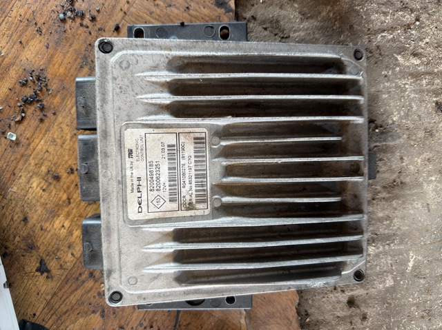 Датчик системи упорскування палива 8200498185 RENAULT