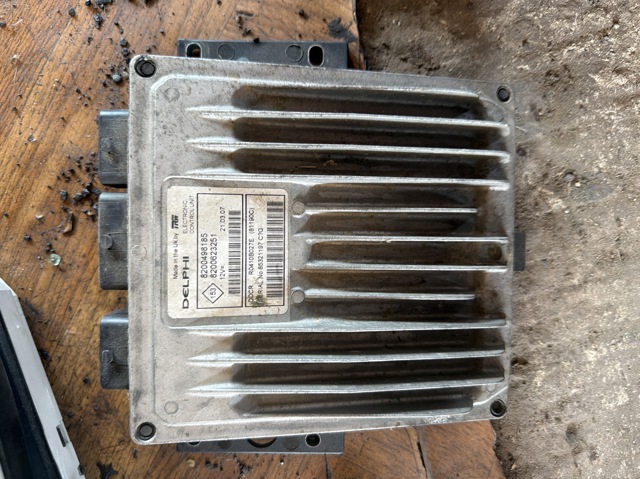 Модуль управління (ЕБУ) упорскування палива 8200623251 RENAULT