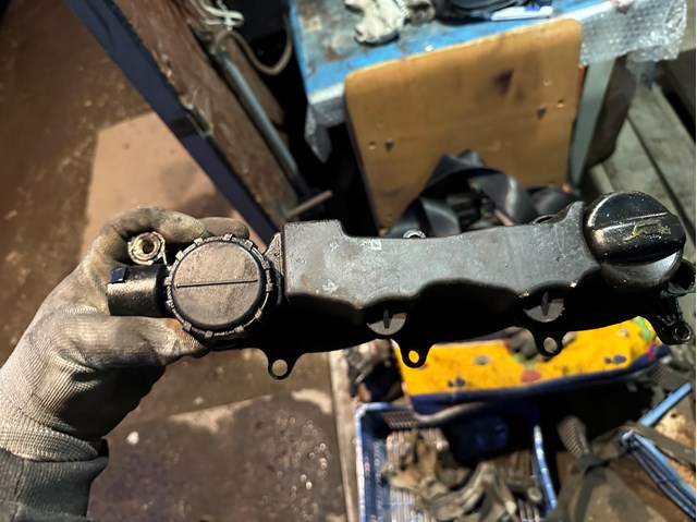 Кришка клапанна 9651815680 FORD