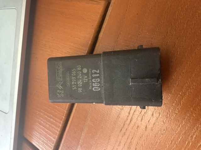 Реле накалу 9802424080 FIAT