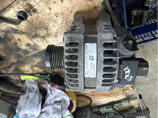 Генератор MS1042101731 FORD