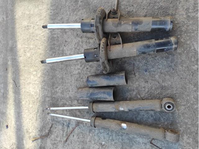 Стойка амортизатора передняя 1K0413031AQ VAG