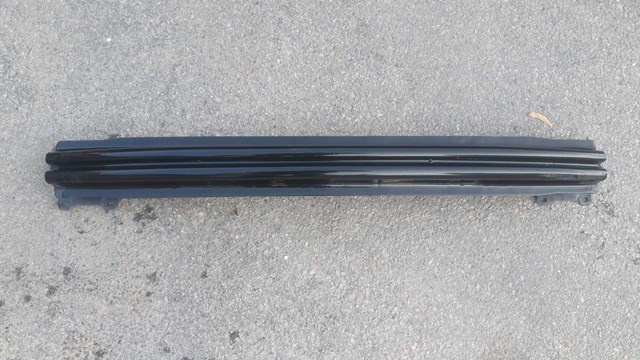 Буфер бампера заднього 1K0807305C VAG