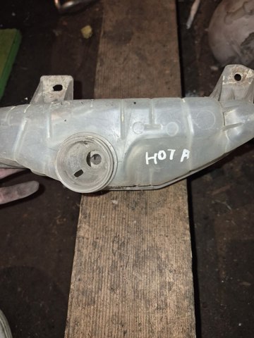 Бачок для води 21711AX600 NISSAN