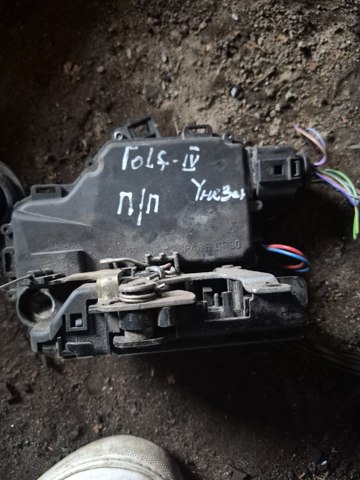 Замок задньої дверї, правої 3B4839016AL VAG