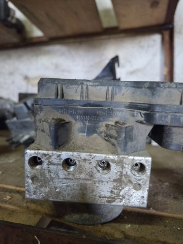 Блок АБС гідравлічний 4451012390 TOYOTA
