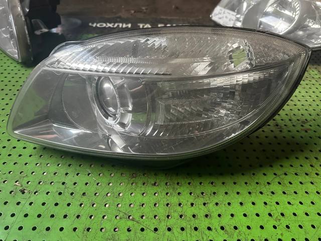 Основна фара в зборі ліва 5J1941017 DIAMOND