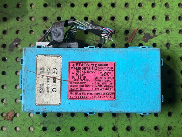 Блок управління комфорту MR587875 MITSUBISHI