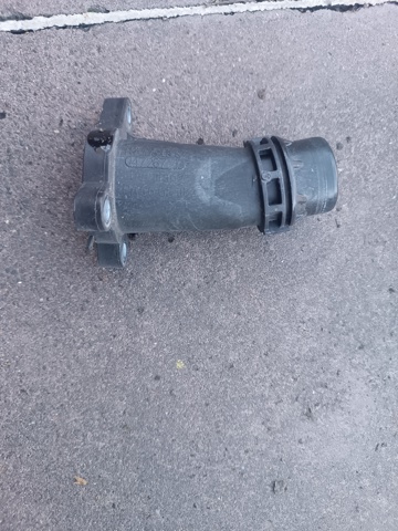 Штуцер блоку системи охолодження 11118511205 BMW