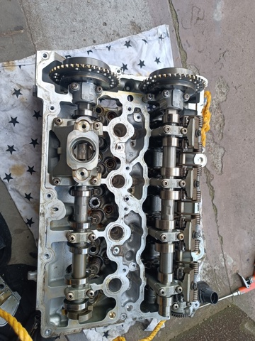 Головка циліндрів 11121019165 BMW