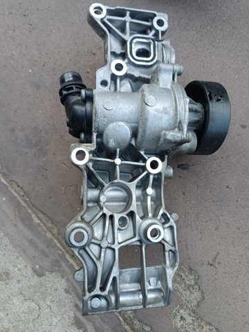 Насос системи охолодження 11518631940 BMW