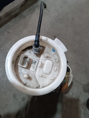 Бензонасос 16117300463 BMW