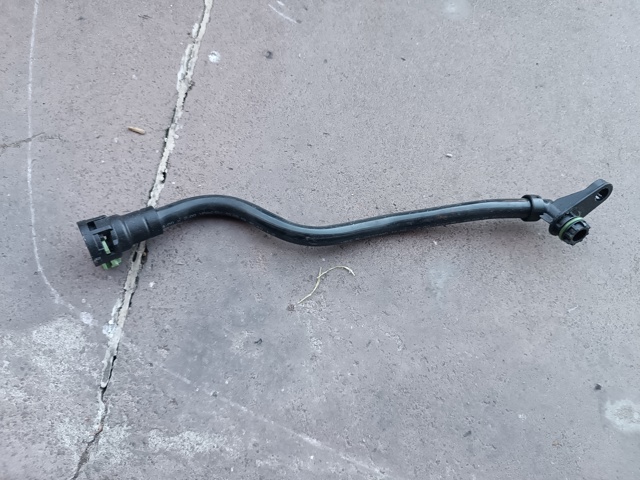 Трубка охолодження АКП 17228654880 BMW