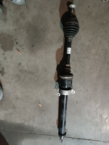 Привід правий 31608482286 BMW
