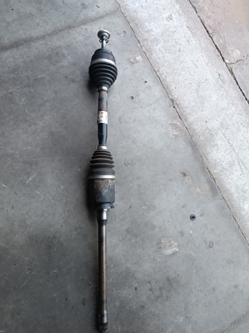 Привід передній правий 31608643184 BMW