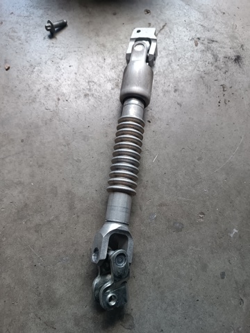 Вал рульової колонки, нижній 32306865653 BMW